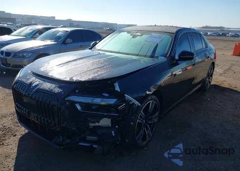 2024 BMW 760I xDrive z USA, uszkodzony, nr VIN WBA33EJ0XRCR08299